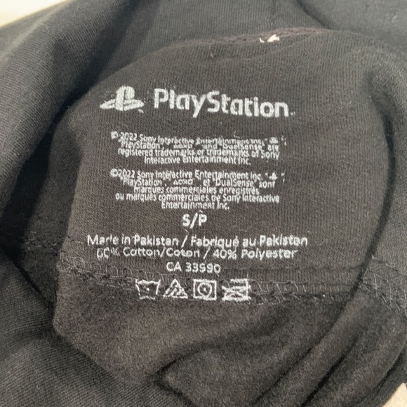 Men's Sony PlayStation Controller Hoodie in Black Sizes Sm, Lg and X-Large New - Picture 3 of 4